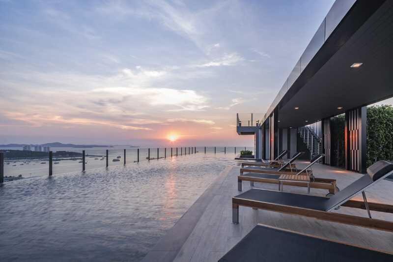 The Base Central Pattaya By He 外观 照片